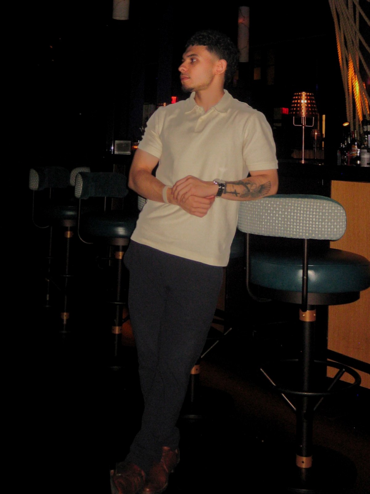 Marvin Suarez at the bar, men's grooming specialist
